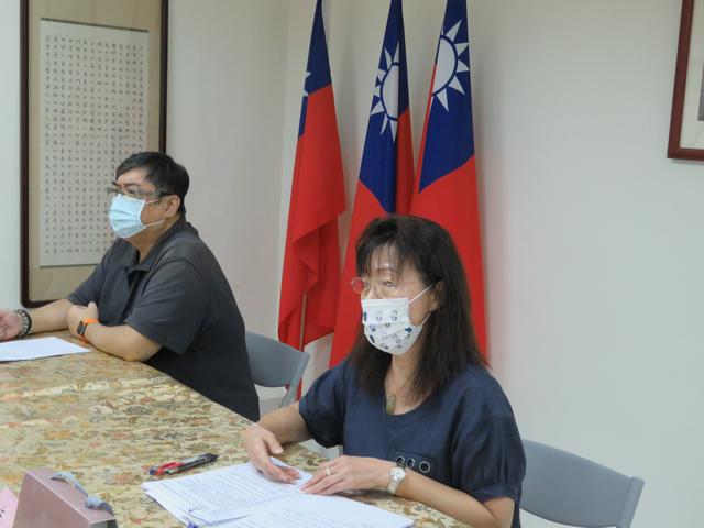 (右起)張理事長、陳澤正常務監事